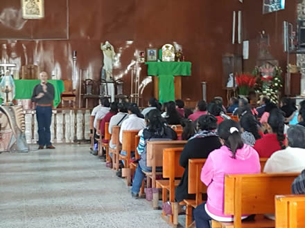 Miércoles de septiembre de 2017, 16 horas. Iglesia del Perpetuo Socorro, Cerro Colorado, Hidalgo.