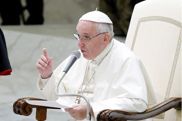 El Papa Francisco se pronuncia ante persecución de cristianos en Irak